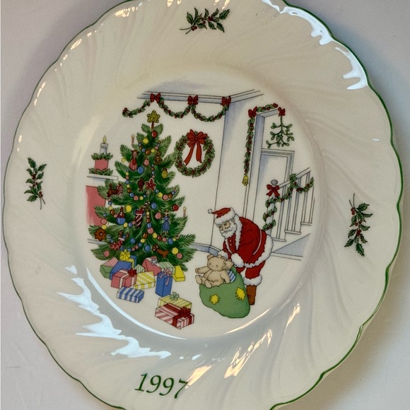Nikko Happy Holidays 1997 Christmas Plate | Deck the Halls Collectible, Japan - Picture 4 of 12